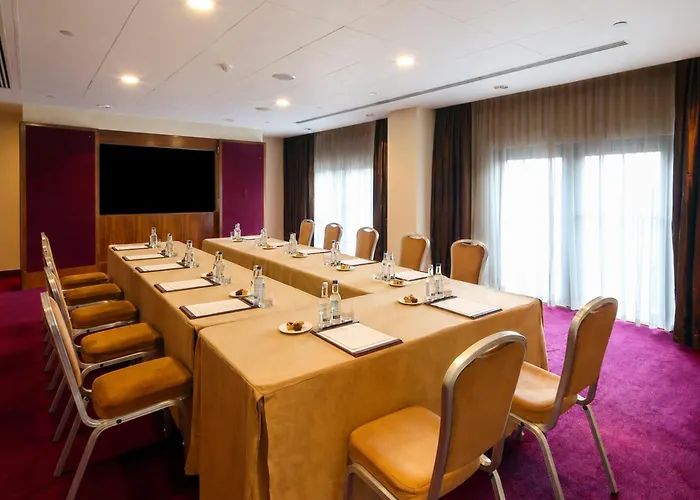 Canary Riverside Plaza Hotel Londra